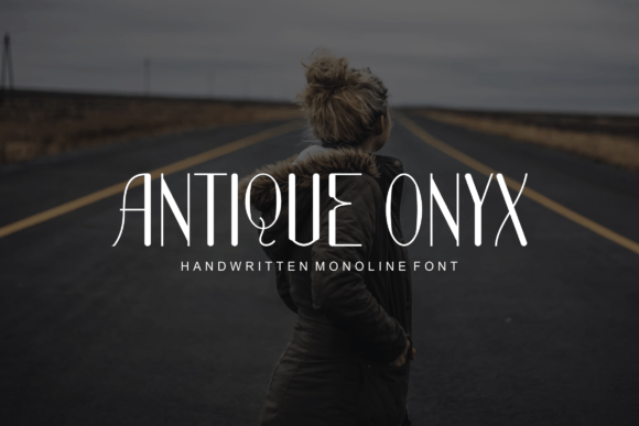 Antique Onyx Font Review for Web Design Projects